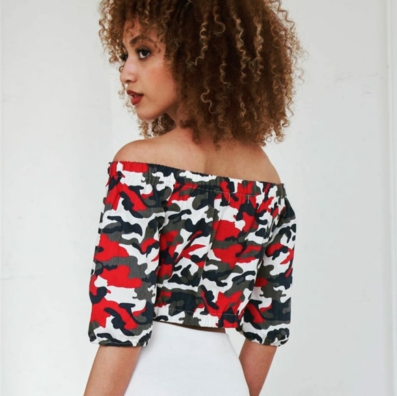 Red Camo Crop Top - Picture 2 of 2